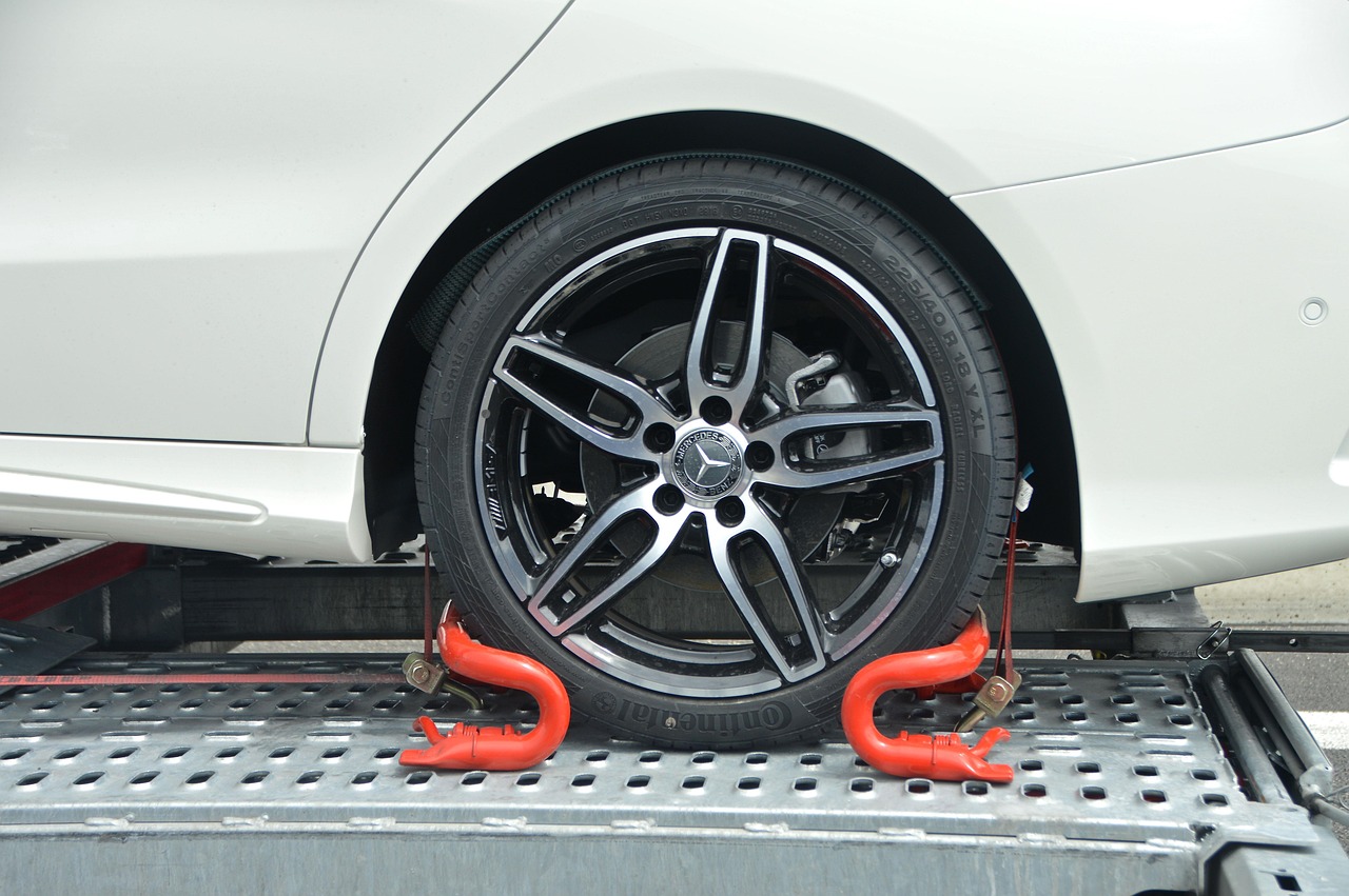 captured, on the highway, towing service, ramp, accident, new car, adac, lanes, vehicles, construction site backlog, construction work, guard rail, viscous, towed, captured, towing service, towing service, towing service, towing service, towing service